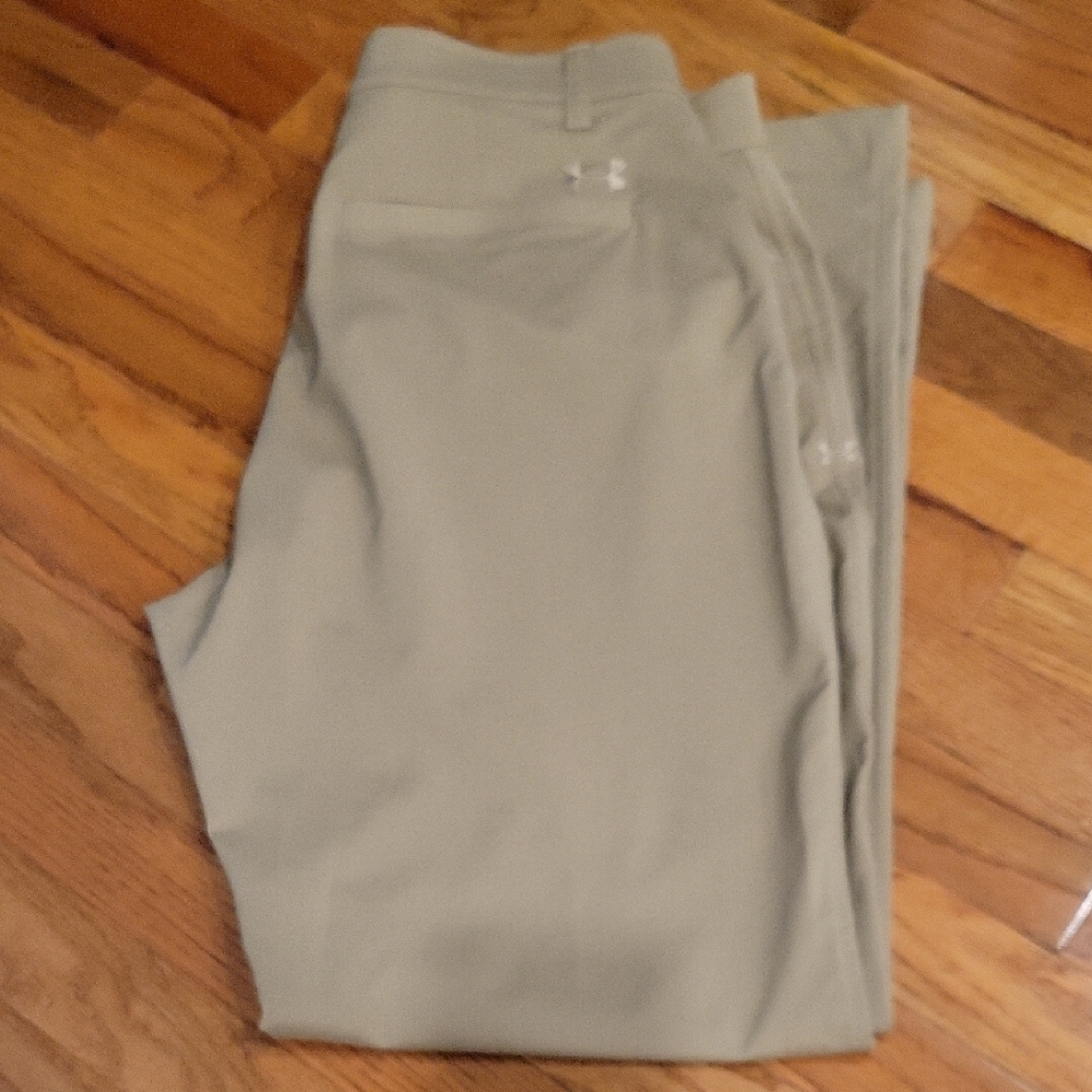 Under Armour Men's Khaki Chinos